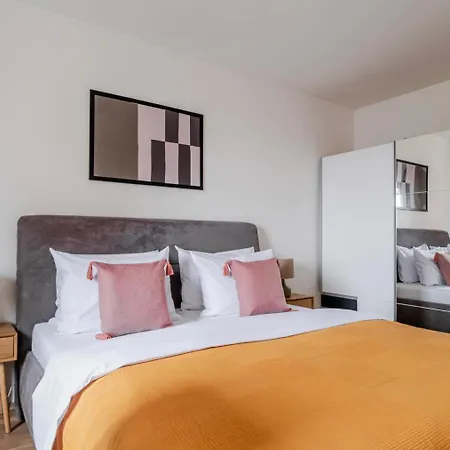 Apartamento Blueground Invalidovna Balcony Nr Vltava Prg-90